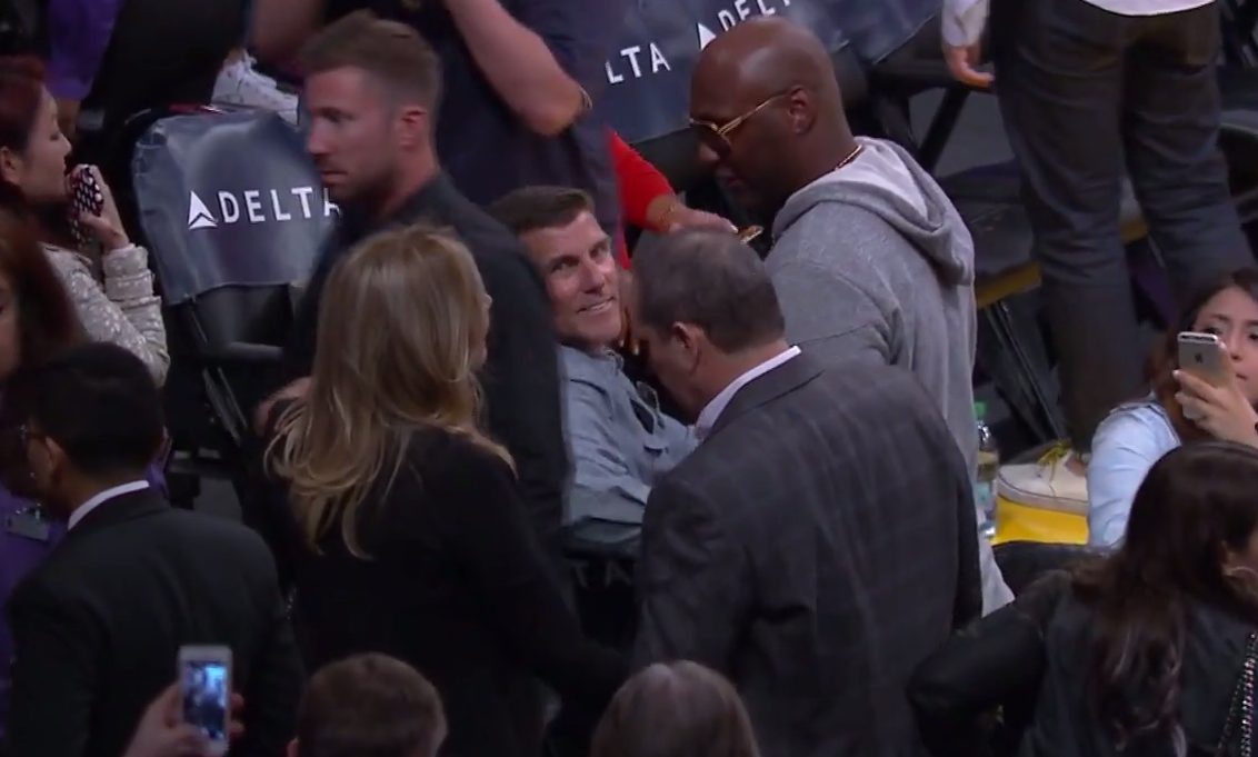 Lamar Odom invité par Kobe Bryant au Staples Center