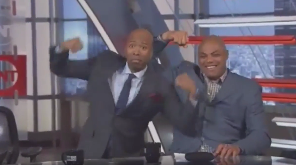 Kenny Smith, de la TV à un banc NBA ?