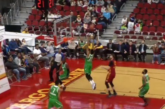 Violent : DJ Stephens martyrise encore le cercle