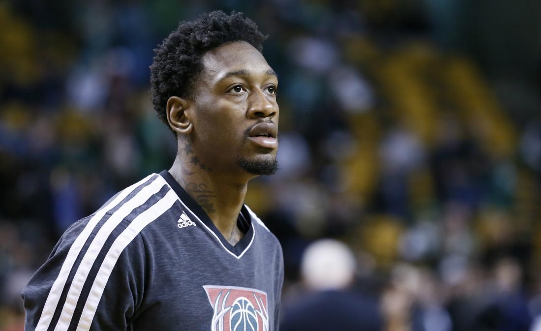 Larry Sanders sollicite Twitter pour sa future destination