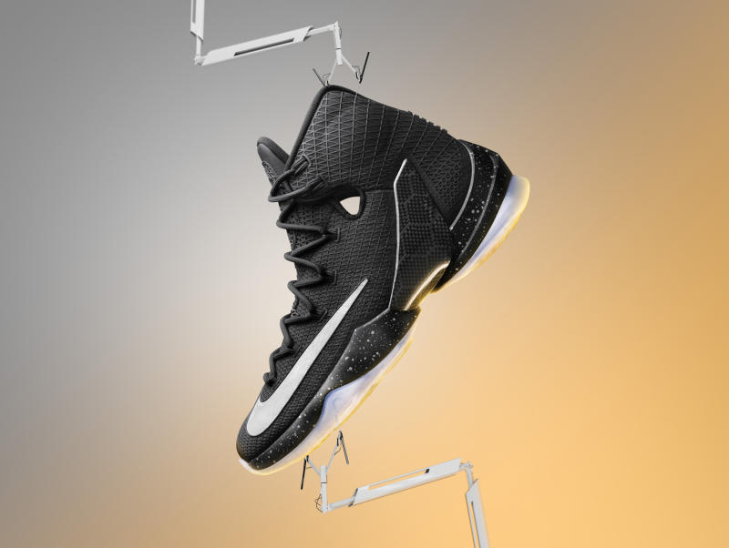 La LeBron 13 Elite arrive bientôt !