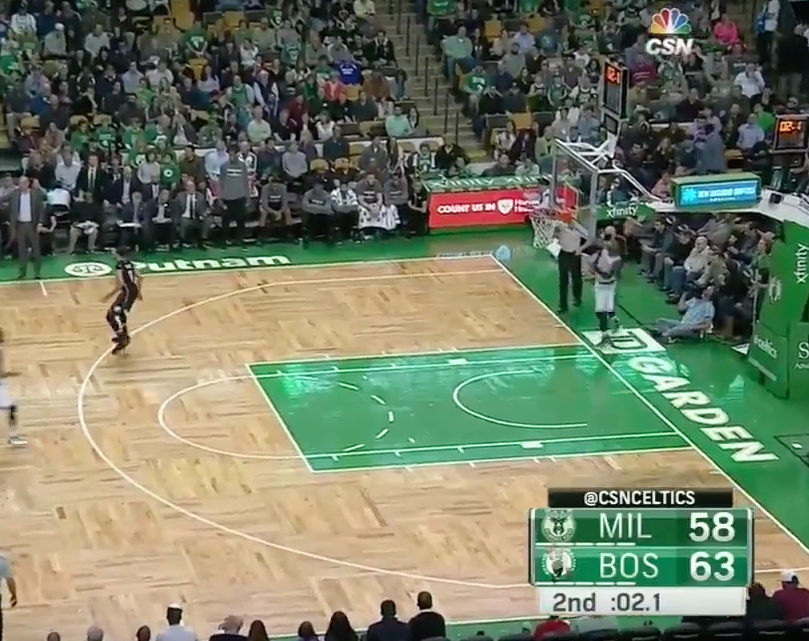 Replay : La passe magistrale de Marcus Smart !