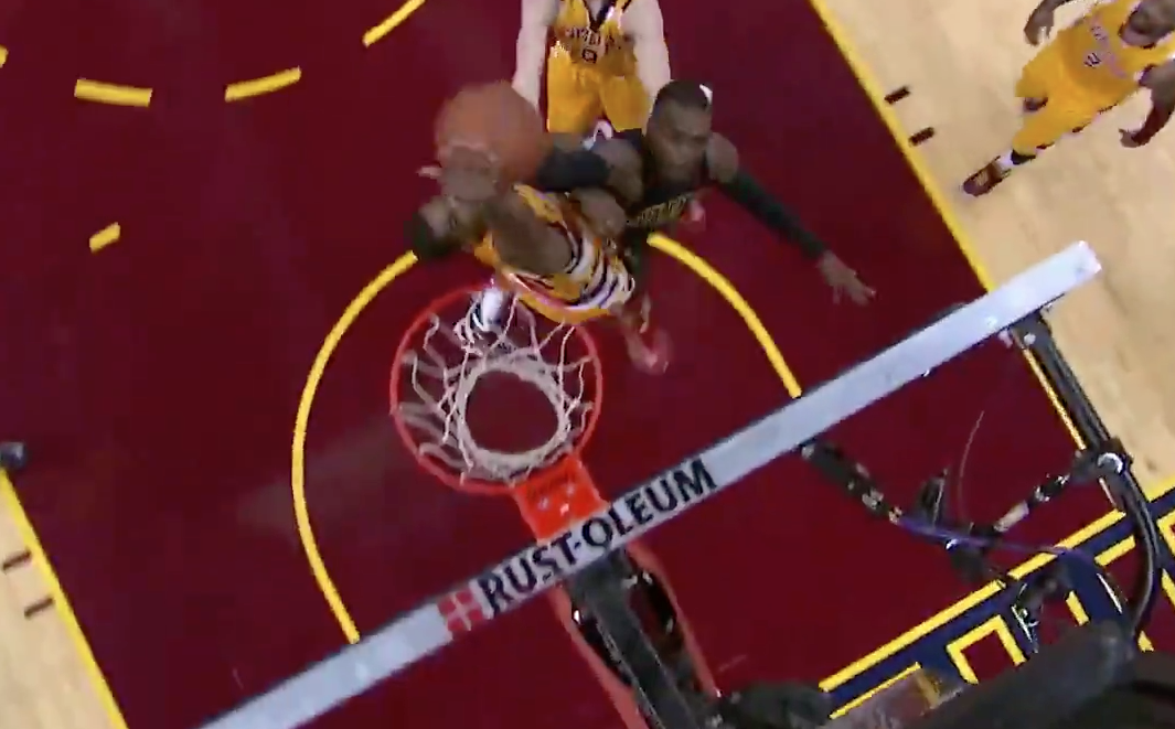 Not in my house : Tristan Thompson dit non à Paul Millsap !