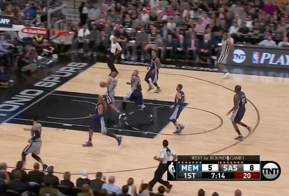 Speed : Tony Parker a retrouvé ses jambes de 20 ans !