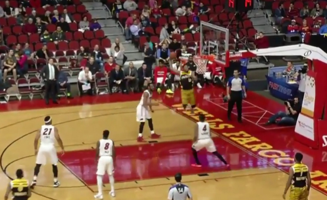 DJ Stephens, la recrue des Grizzlies, est une dunk machine !