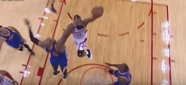 Violent : L’énorme dunk main gauche de James Harden