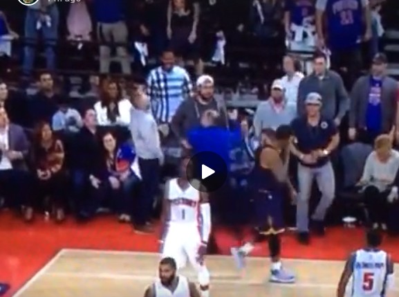Quand JR Smith demande aux fans des Pistons de la fermer…