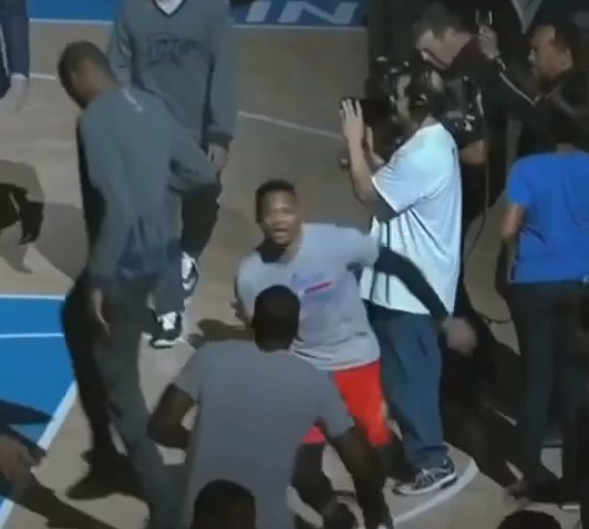 WTF ?? Serge Ibaka met un énorme vent à Russell Westbrook