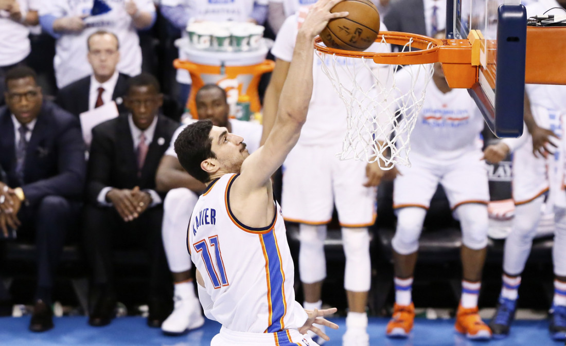 Bousculé, OKC vient à bout du Barça grâce à Enes Kanter