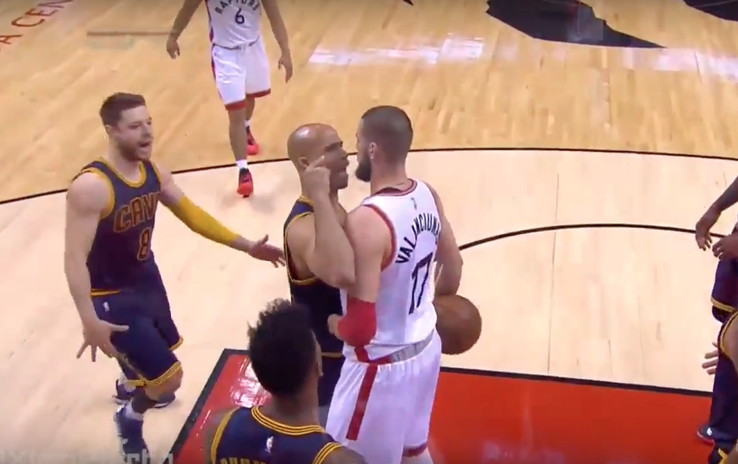 Embrouille : C’était chaud entre Richard Jefferson et Jonas Valanciunas !