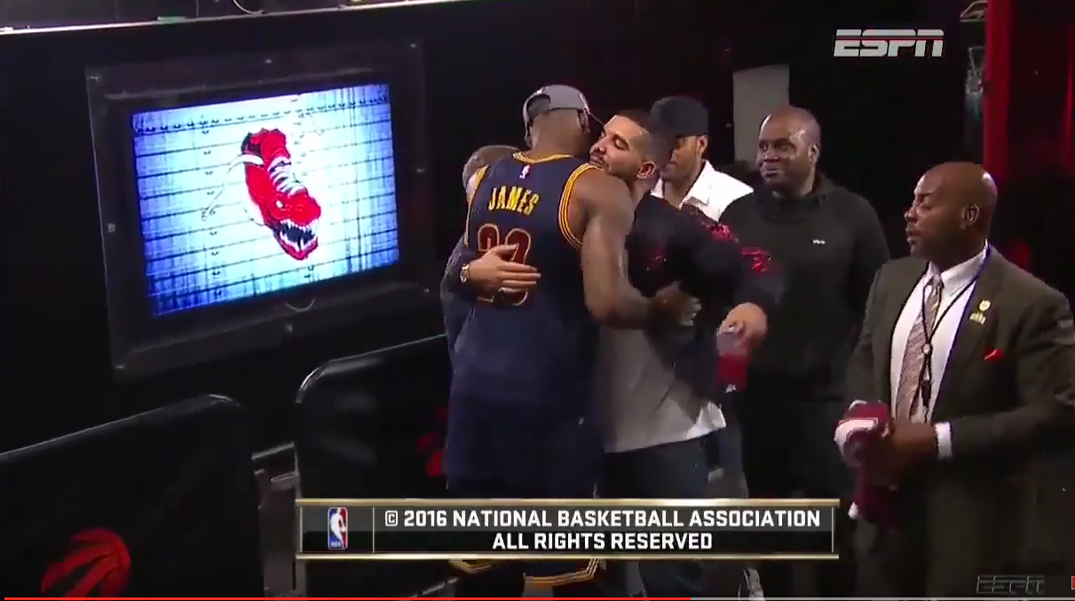 Drake et LeBron James passent du trashtalk au câlin