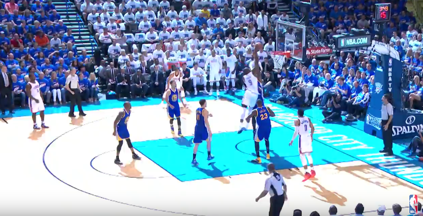 Serge Ibaka postérise Festus Ezeli