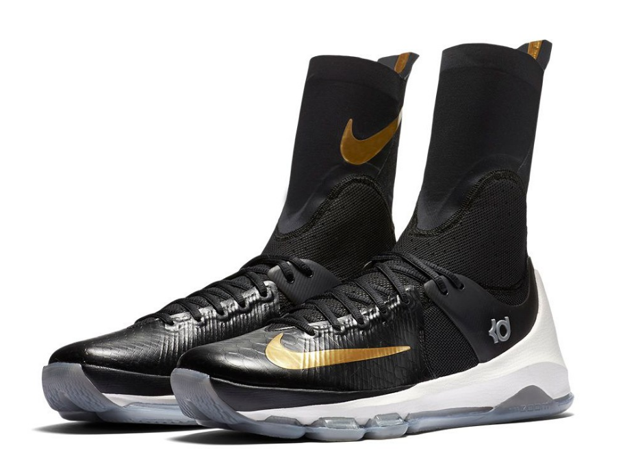 La Nike KD 8 Elite Black Gold est disponible