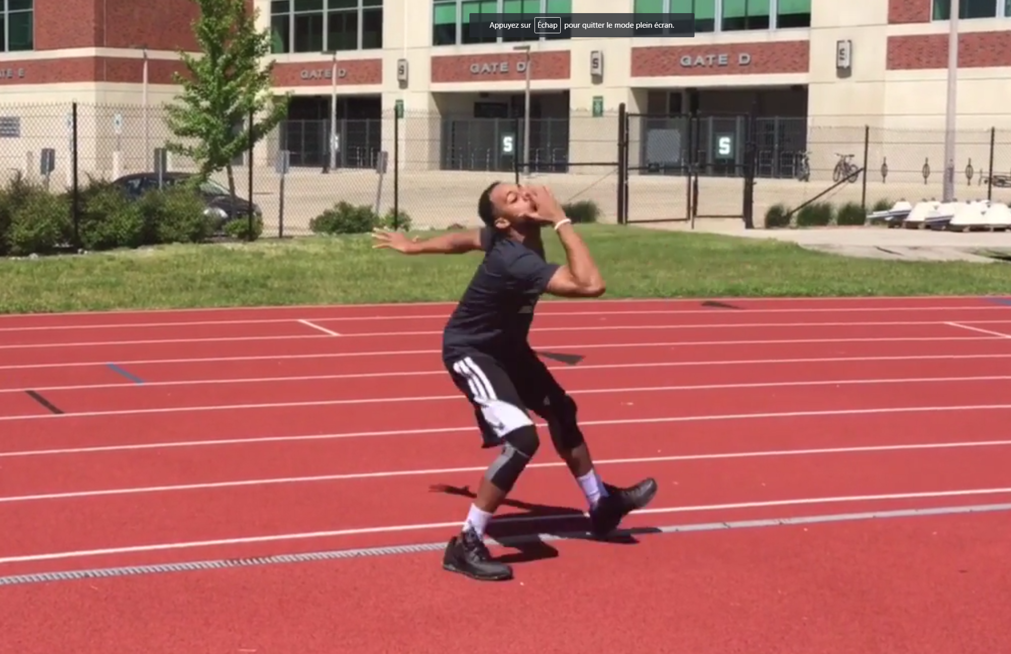 Le flop de LeBron James moqué par Brandon Armstrong