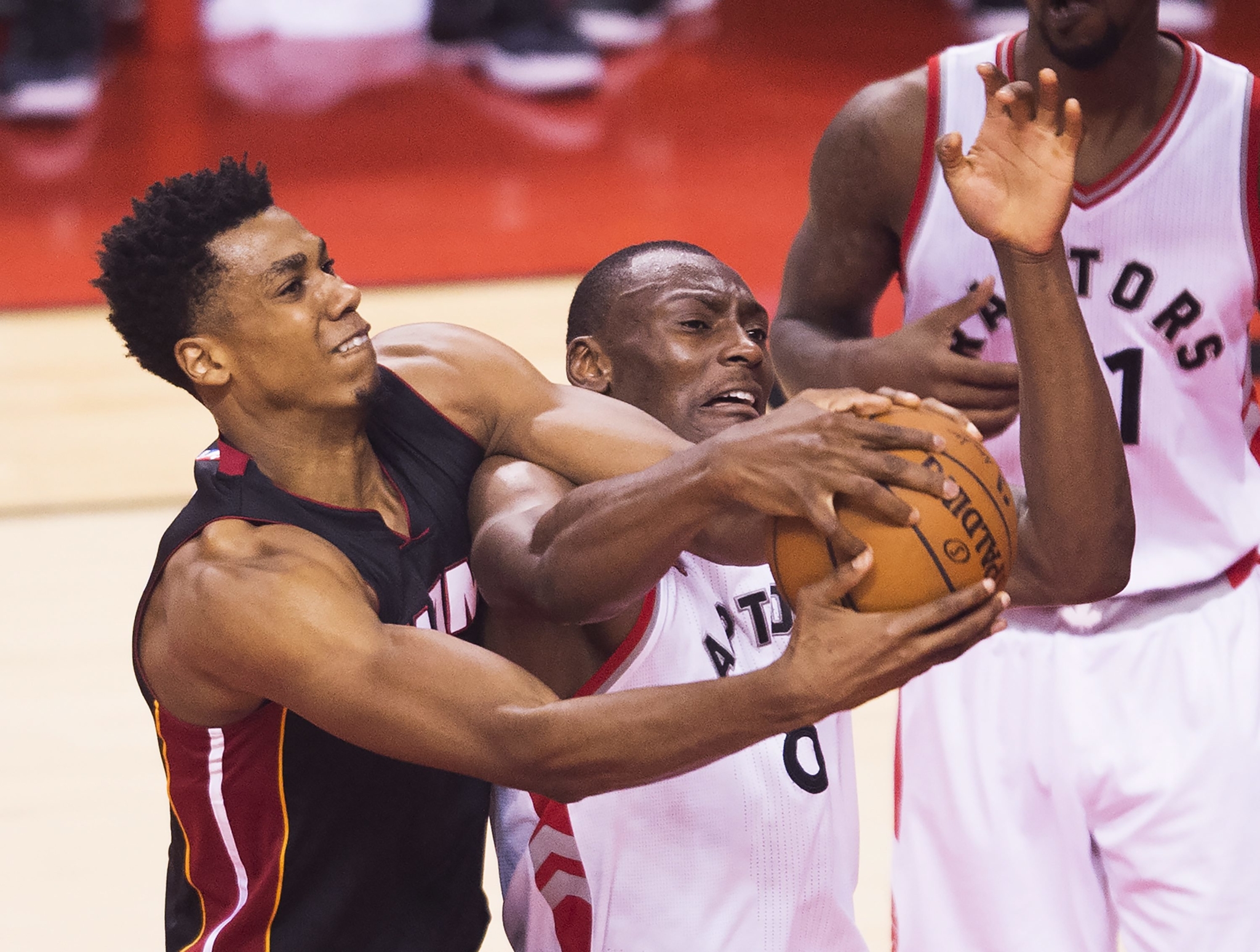 Un scout NBA compare Bismack Biyombo et Hassan Whiteside