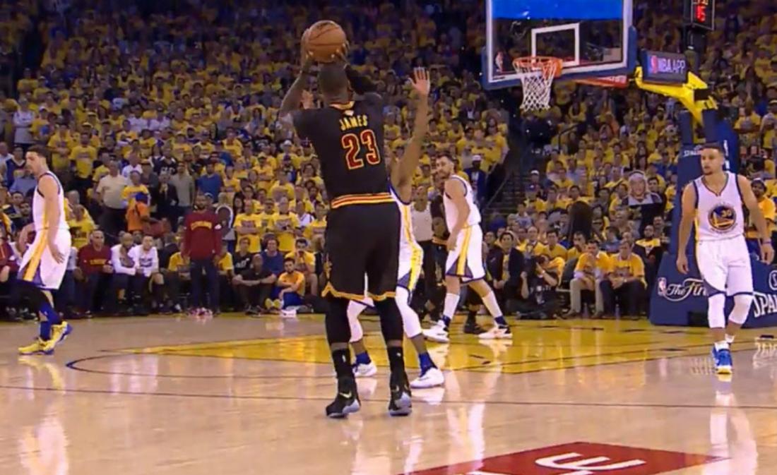 Cleveland décroche un game 6 grâce à LeBron James et Kyrie Irving