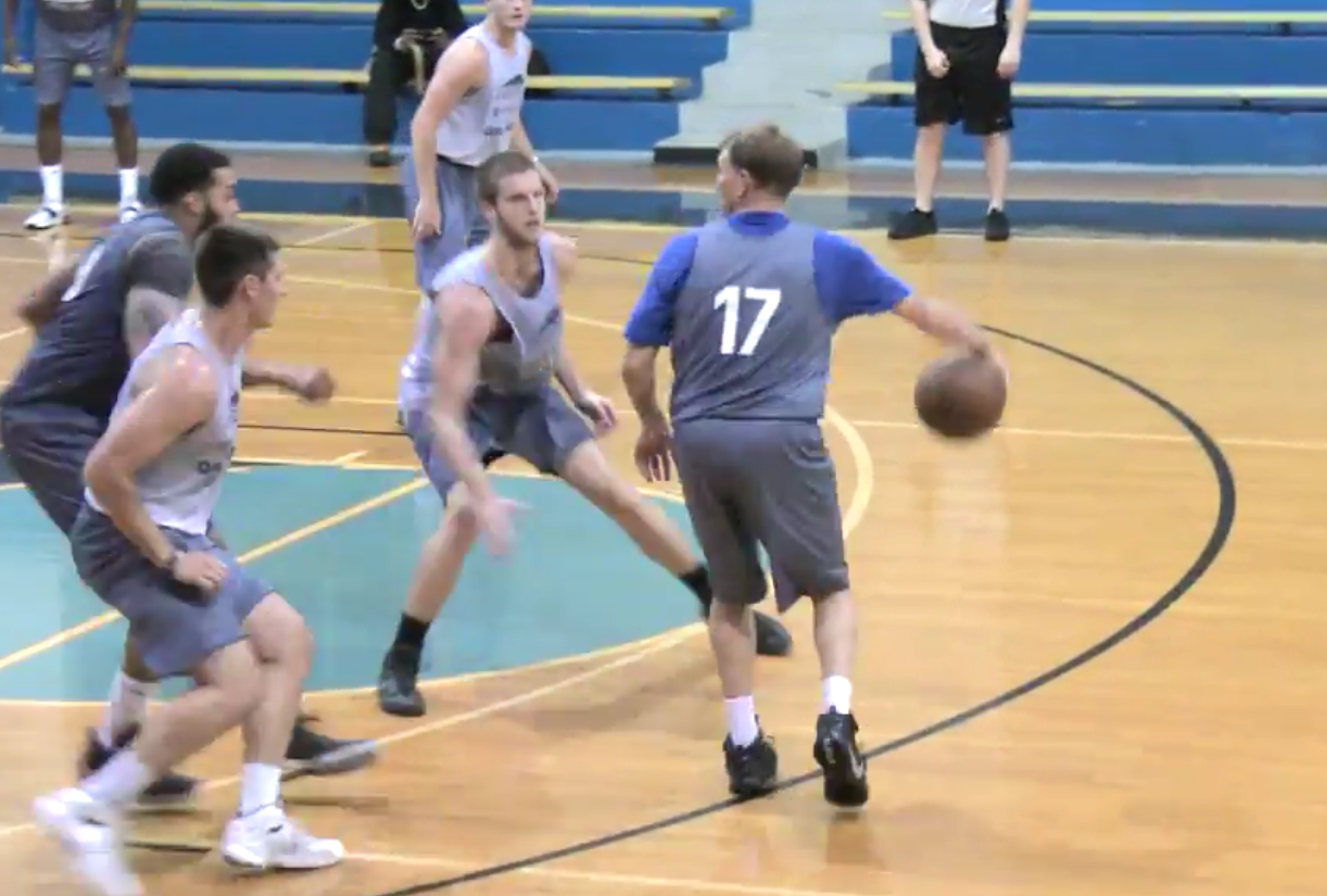 Jason Williams continue de faire le show à 40 piges