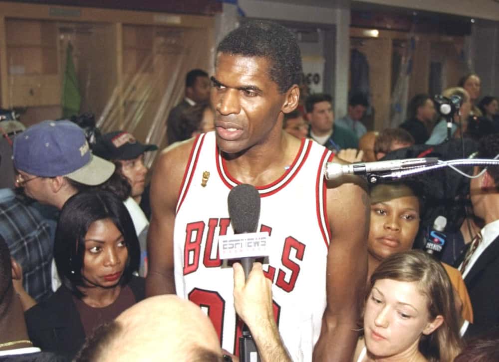 Robert Parish on his famous confrontation with Michael Jordan “Michael has  a tendency to test his teammates especially the new faces on the team” -  Basketball Network - Your daily dose of basketball