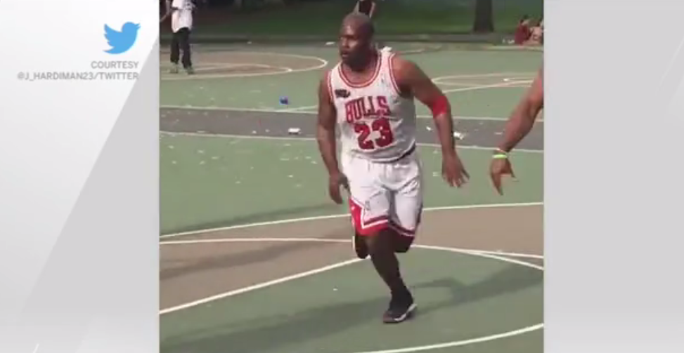 WTF : Le pire sosie de Michael Jordan de l’histoire !