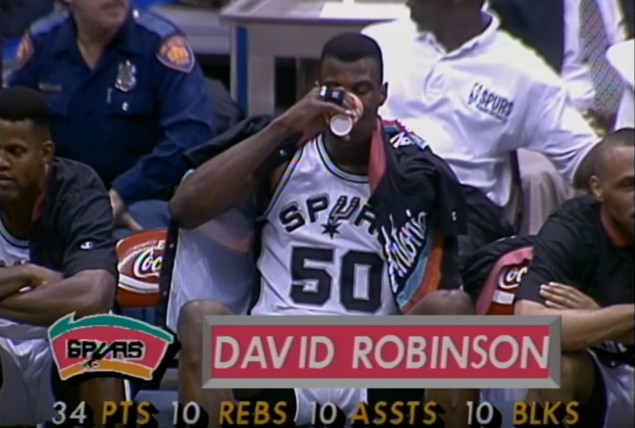 Il y a 23 ans, David Robinson réussissait un quadruple double !