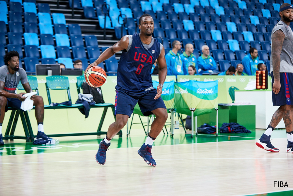 Brandon Jennings chambre Harrison Barnes sur son temps de jeu