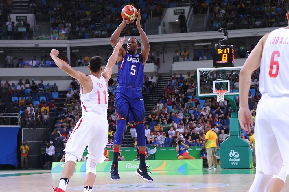 Kevin Durant et Team USA écrasent la Chine d’entrée