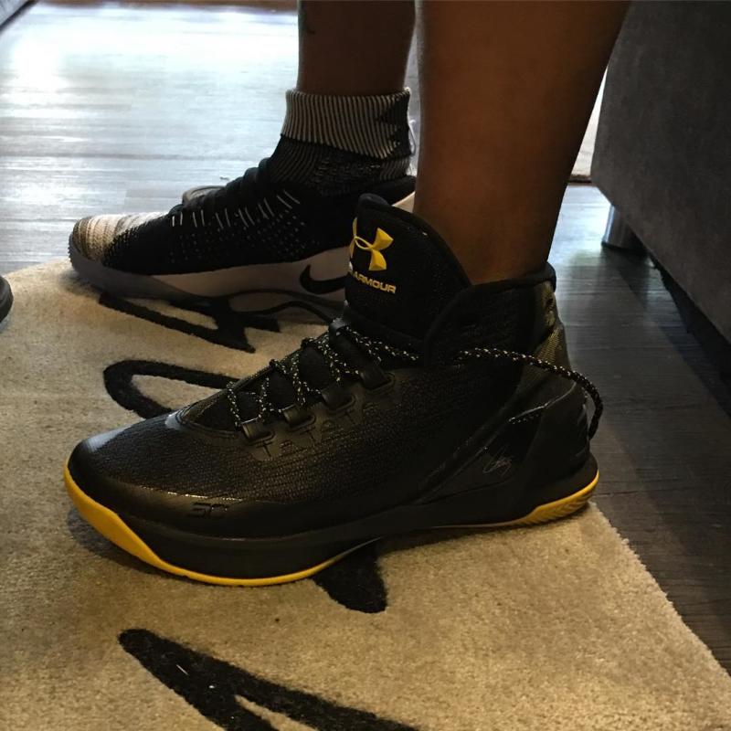 Une Under Armour Curry 3 Black Knight dévoilée ?