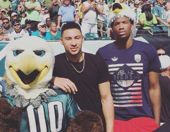 Ben Simmons et Joël Embiid sont déjà comme cul et chemise