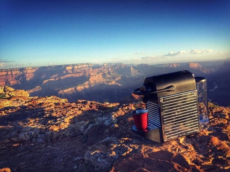 Normal, Boris Diaw emmène sa machine Nespresso au Grand Canyon