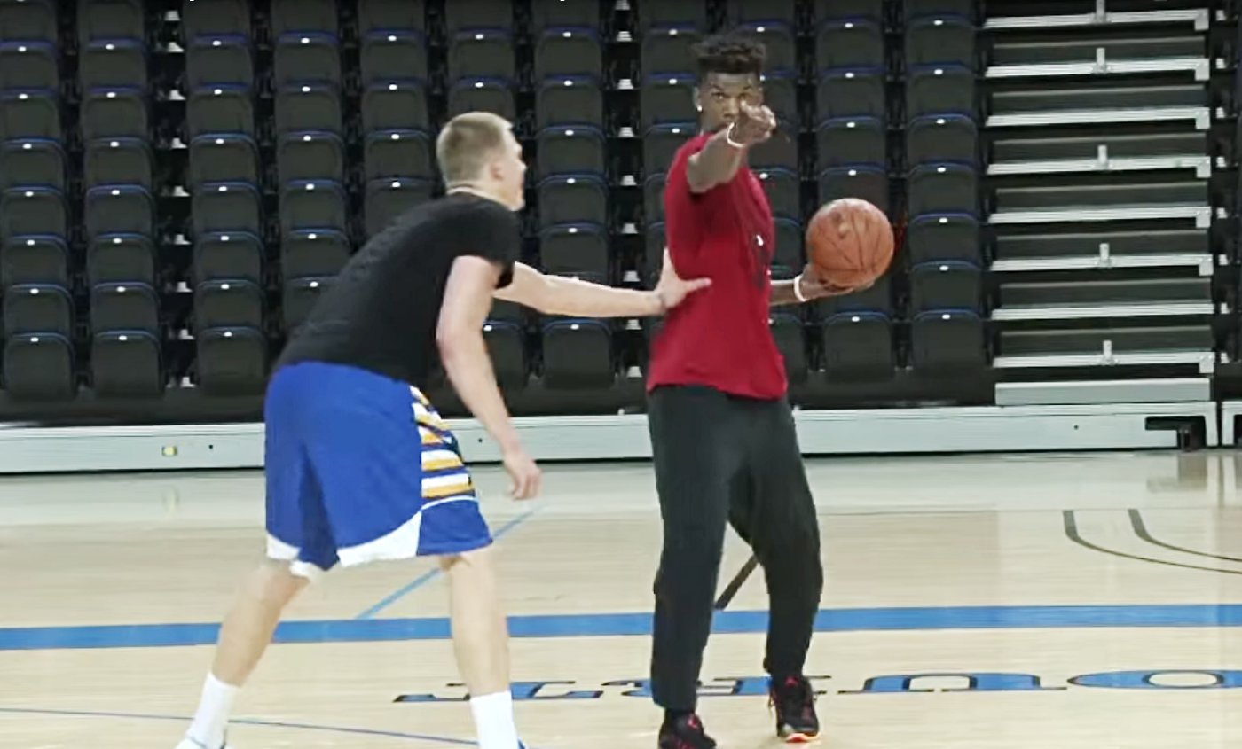 Quand Jimmy Butler taffait le rookie des Pistons Henry Ellenson