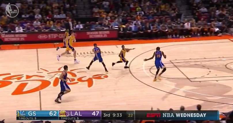 3-pts, passes dans le dos : Les Warriors mettent 8 points sublimes en 30 secondes !