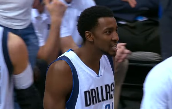 Jeremy Evans file en Russie