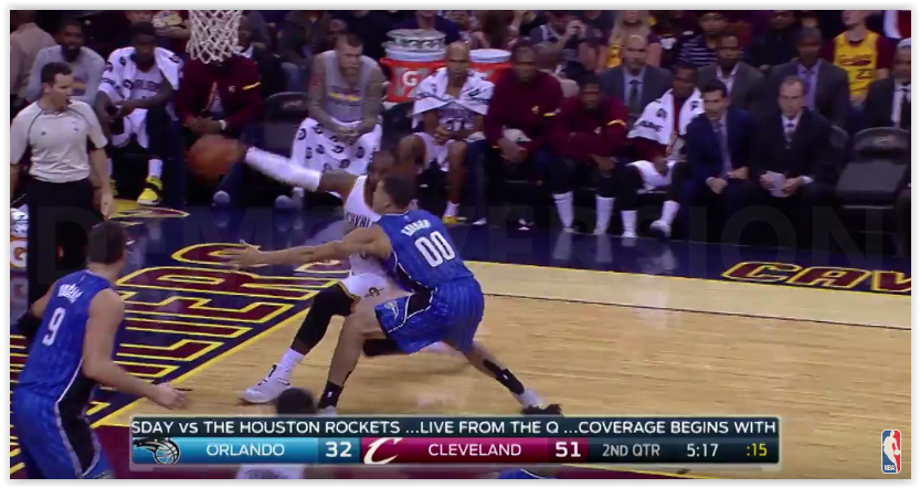 Auteur d’une passe phénoménale, LeBron James s’auto-félicite