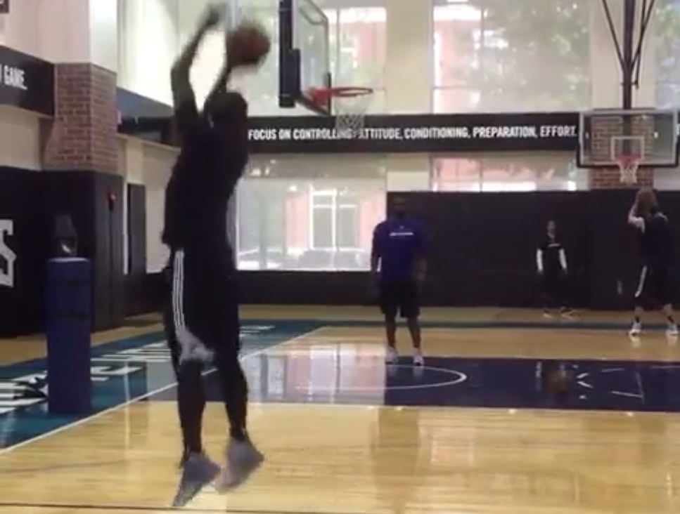 Le shoot de Michael Kidd-Gilchrist, toujours moche, mais plus efficace ?