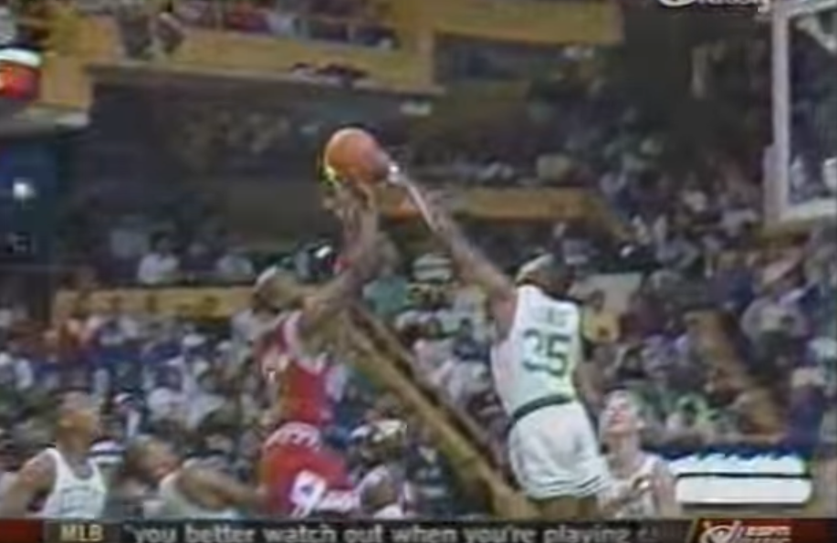 Vintage : Michael Jordan contré quatre fois par Reggie Lewis !