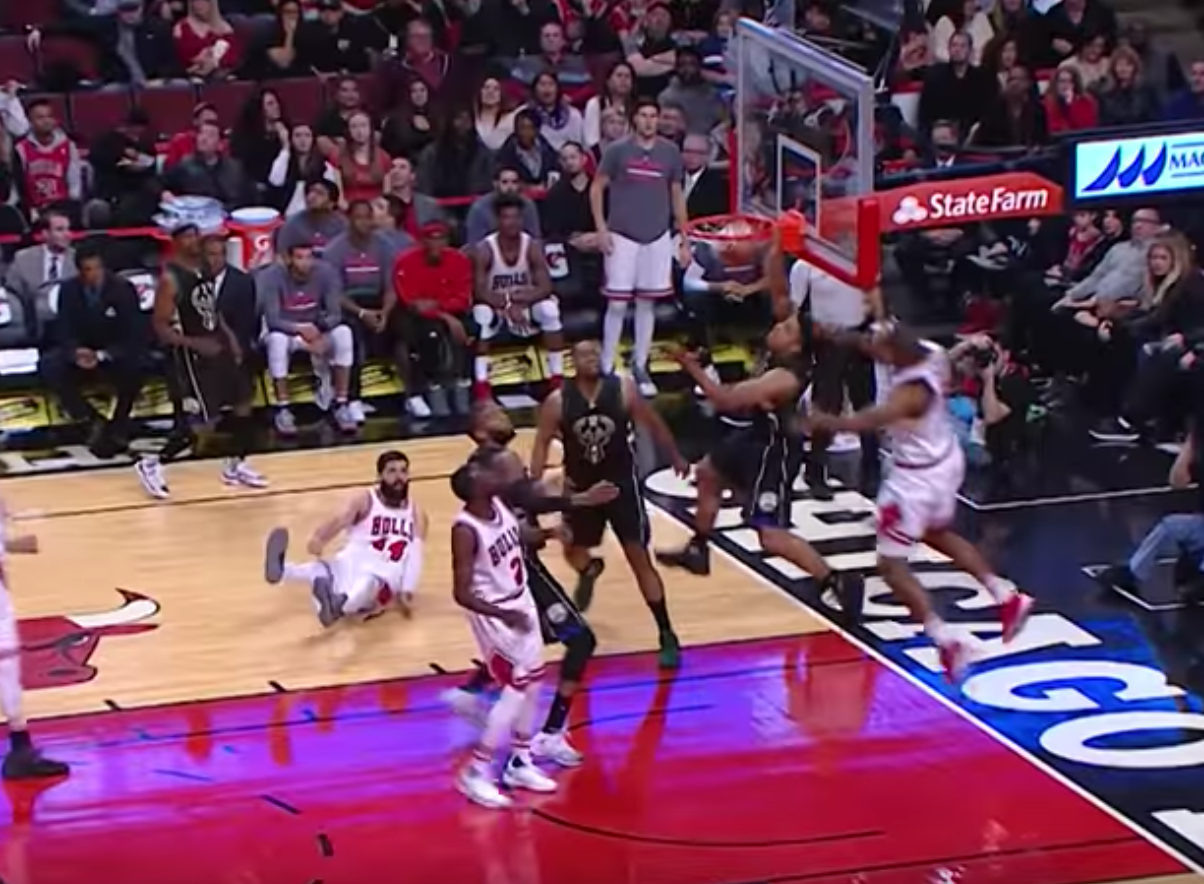 Top 10 : Malcolm Brogdon fête son 1er TD et se paie Russell Westbrook et Giannis Antetokounmpo