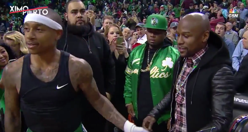 On fire, Isaiah Thomas offre son maillot à Floyd Mayweather