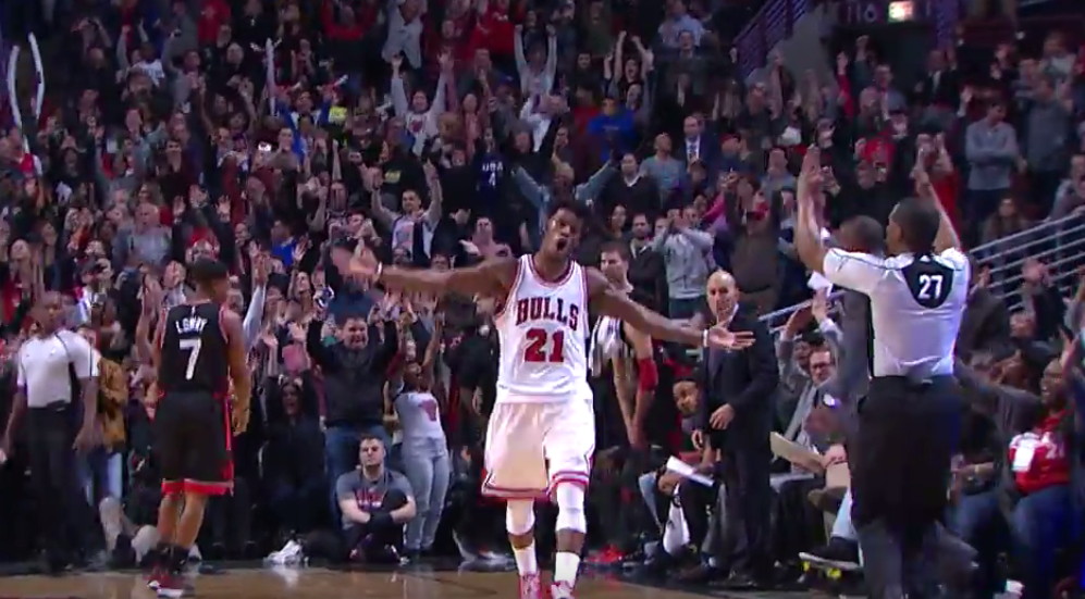 Clutch : Jimmy Butler tue le match avec un tir énorme à 3 points !