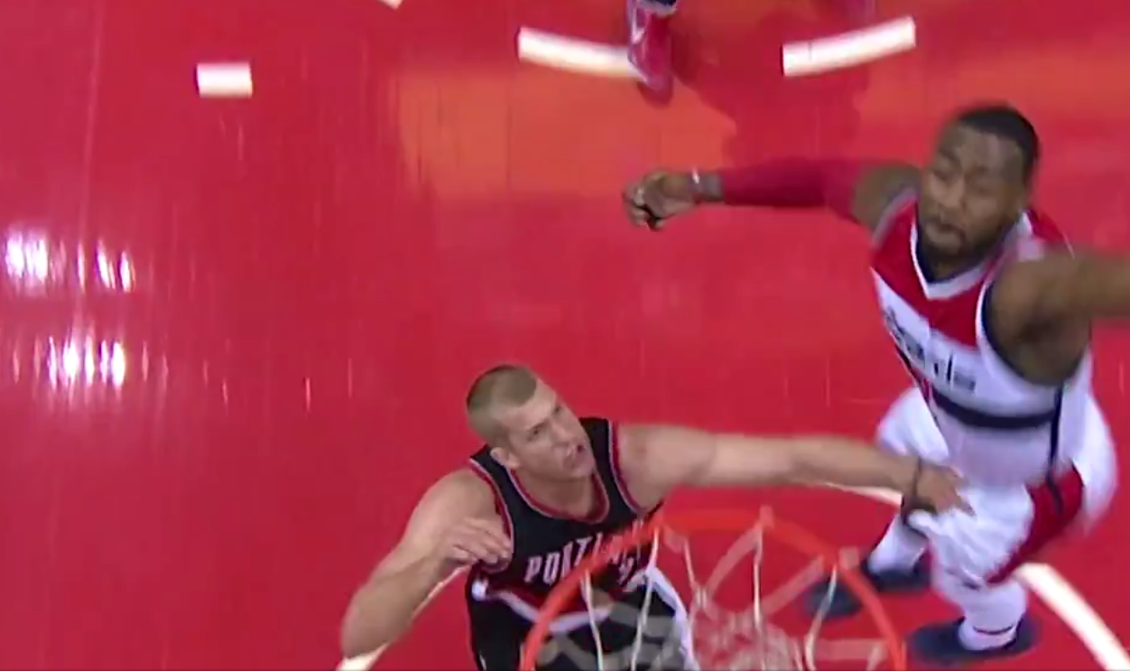 Gros tomar et cassage de reins, John Wall fait le show