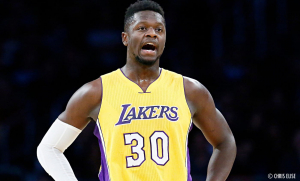 Julius Randle fracasse tout avec les Lakers, faut-il le prolonger ?