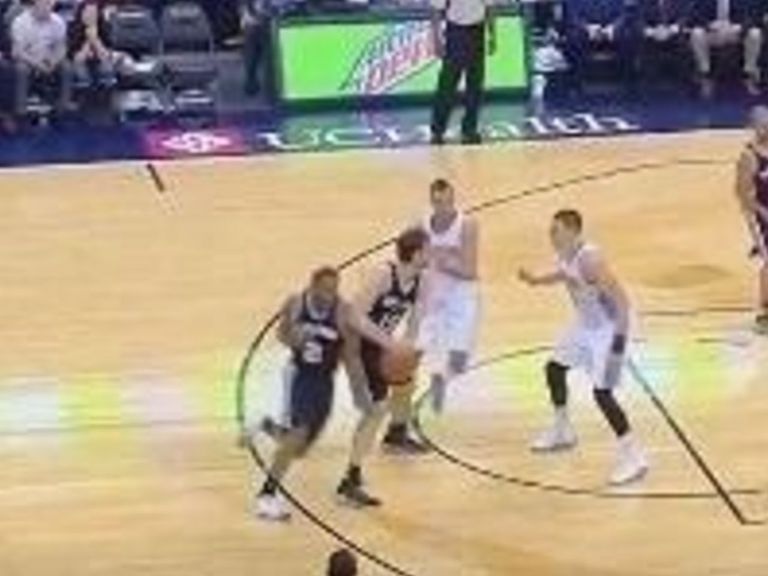 DPOY : Kawhi Leonard vole la balle à… Pau Gasol avant de marquer