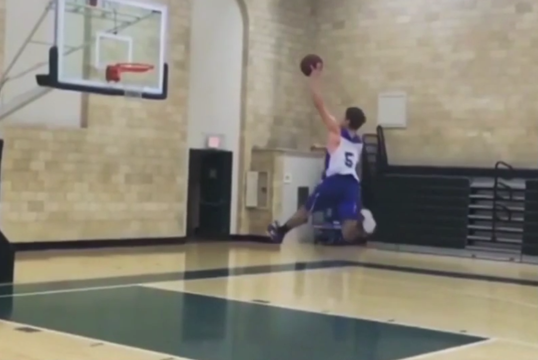 Pat Dickert, le basketteur qui sait réellement voler