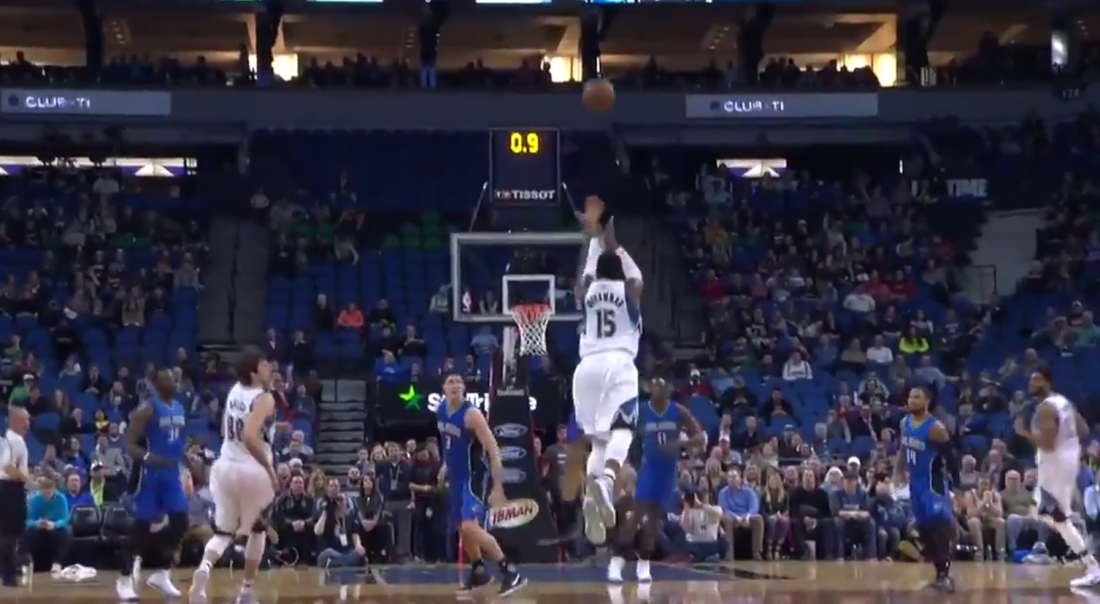 Shabazz Muhammad imite Steph Curry à la perfection