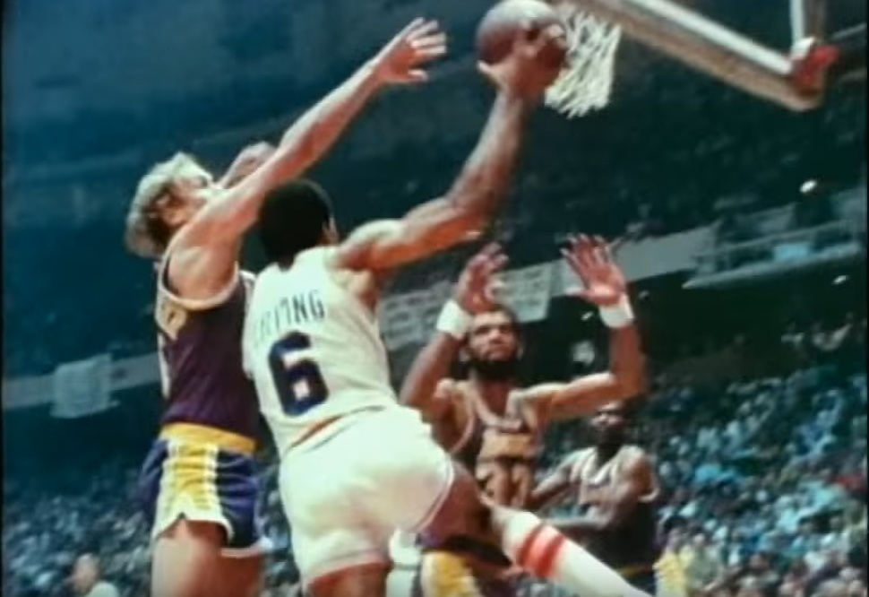 Les 10 plus belles actions de Julius Erving