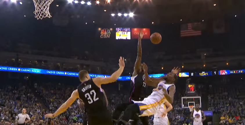 Kevin Durant s’explose en plein vol