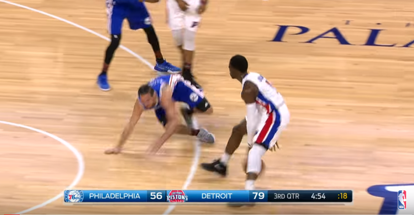 Reggie Jackson a été très vilain avec T.J. McConnell