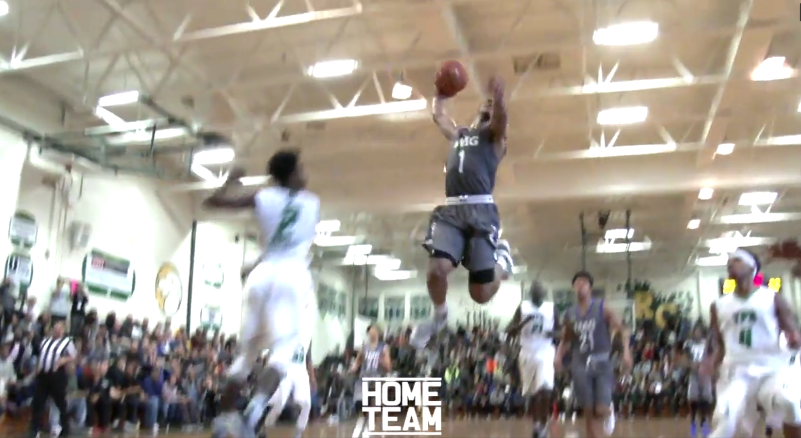 L’enchaînement cross-dunk meurtrier du prospect Trevon Duval