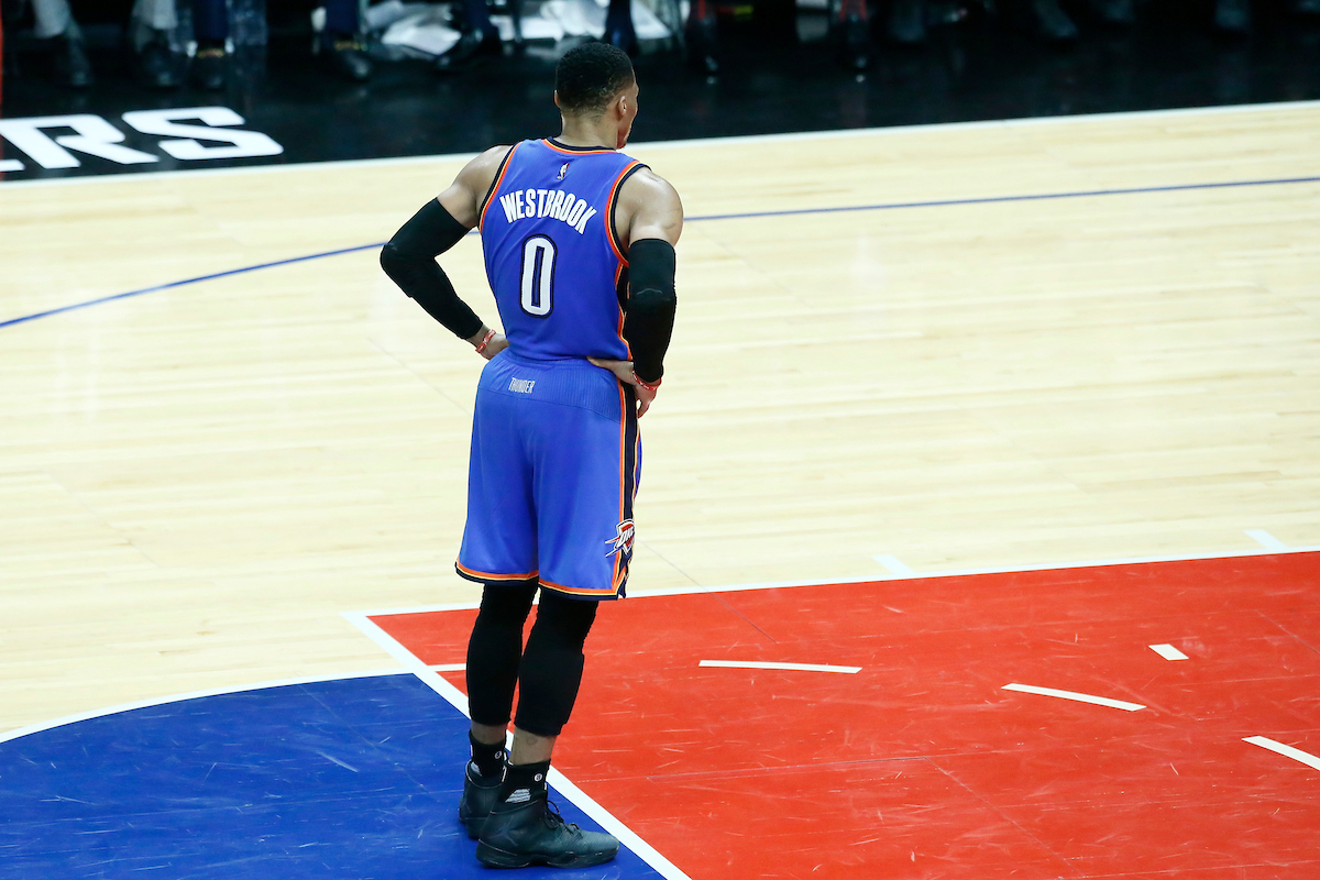 Russell Westbrook terrorise la NBA, mais pas les Warriors