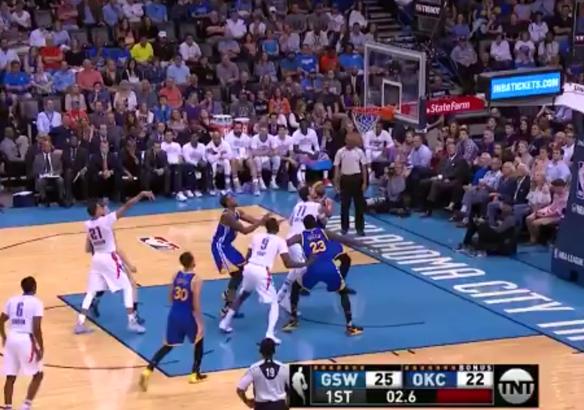 Prodige : Andre Roberson enchaîne brique et airball !