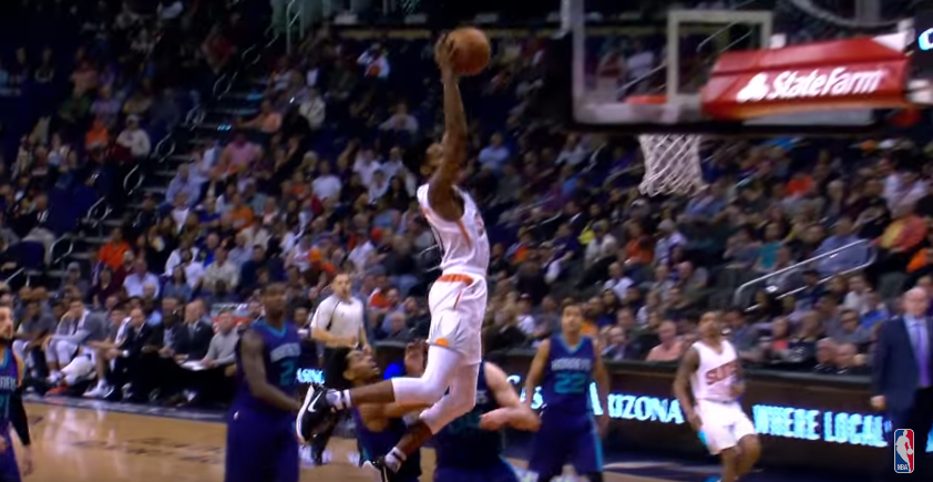 Voilà pourquoi Derrick Jones Jr est surnommé « Airplane Mode »